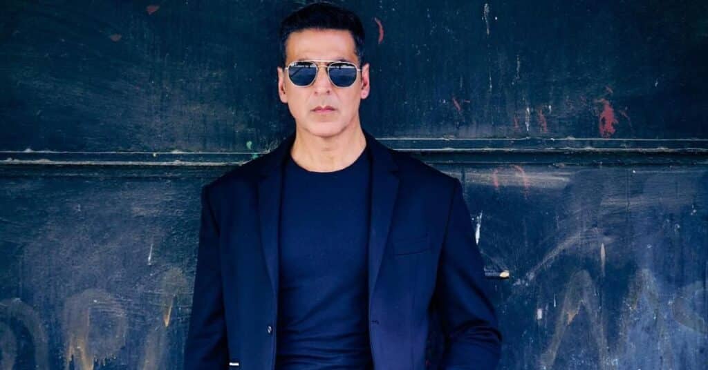 Akshay Kumar: .