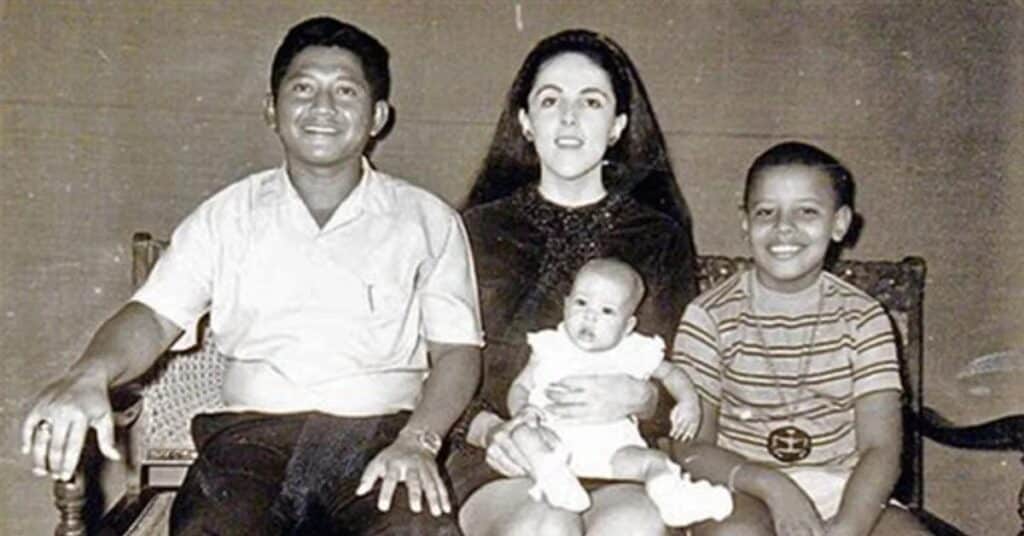 Lolo Soetoro Net Worth